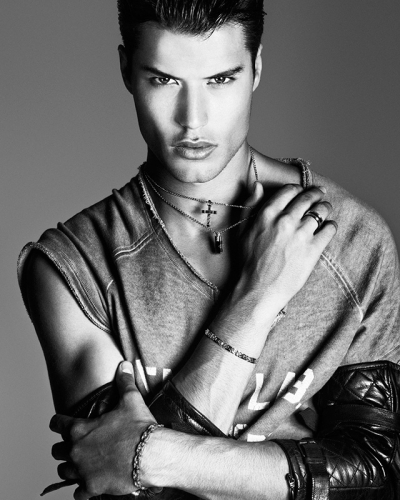 Emilio Flores