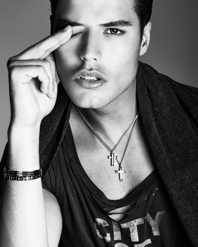 Emilio Flores