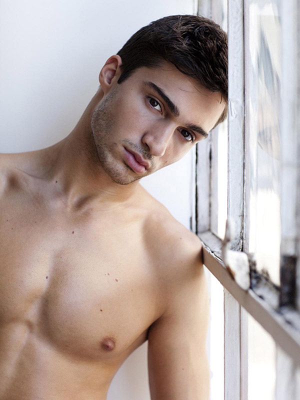 Mario Loncarski Gregory Vaughan