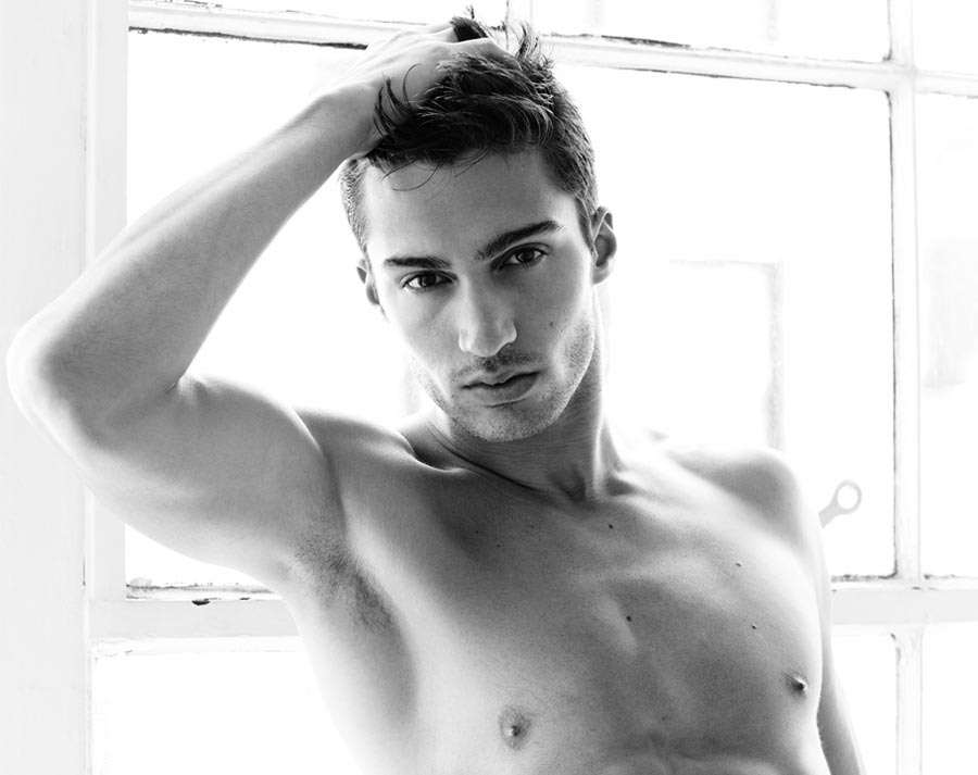 Mario Loncarski Gregory Vaughan