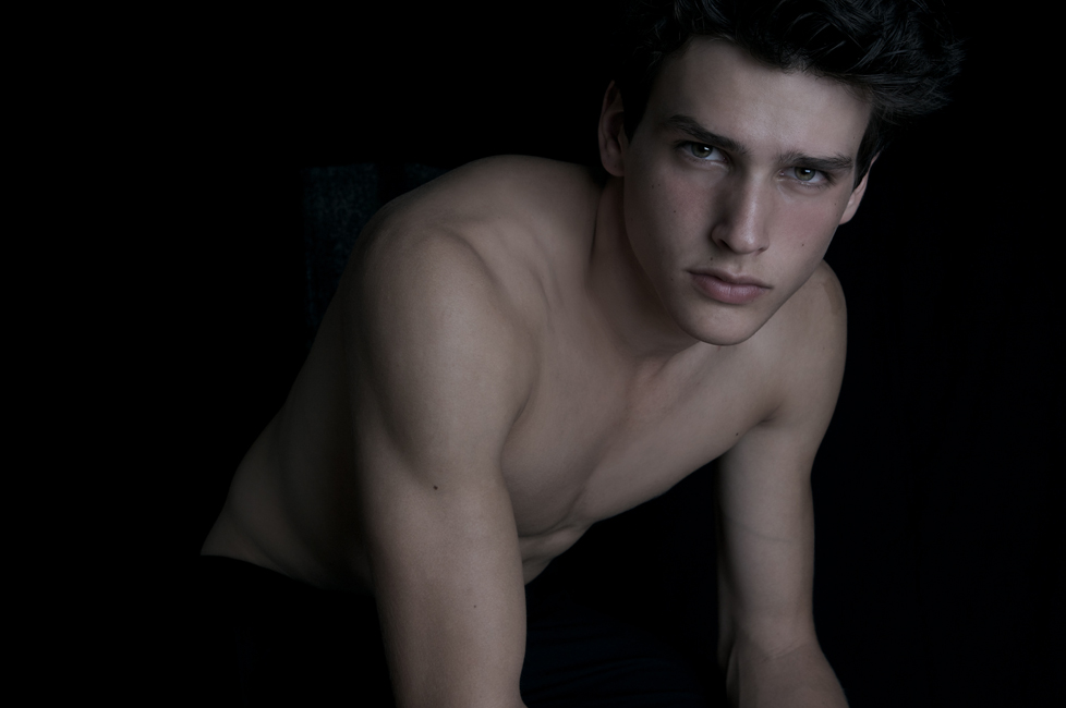Simon V by Zeb Daemen