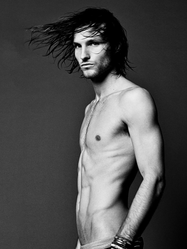 Devin Ludlow by Frank Rubio