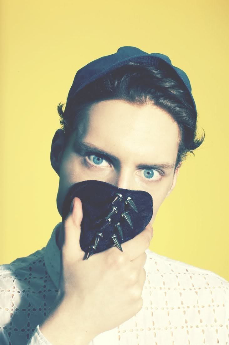 Gordon Bothe by Aline & Jacqueline Tappia