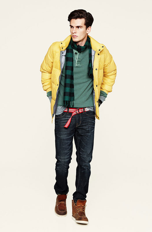 American Eagle enlists model Brendan Ruck to pose for their Holiday ...