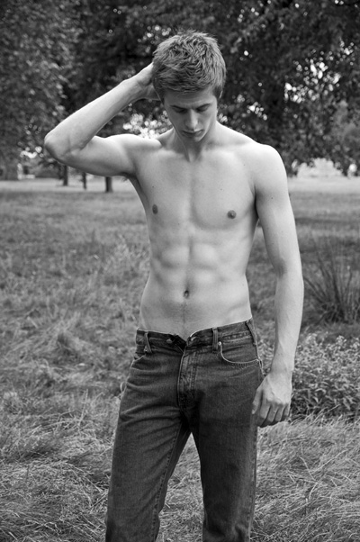 IAN COLE