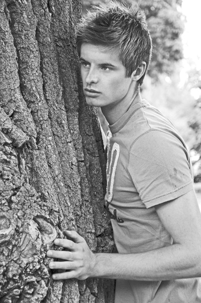 IAN COLE