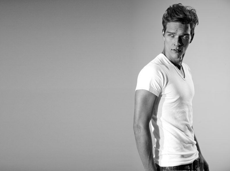 Alexandre Cunha by Hector Perez