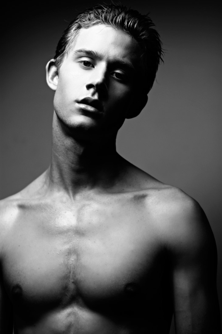 Thom N