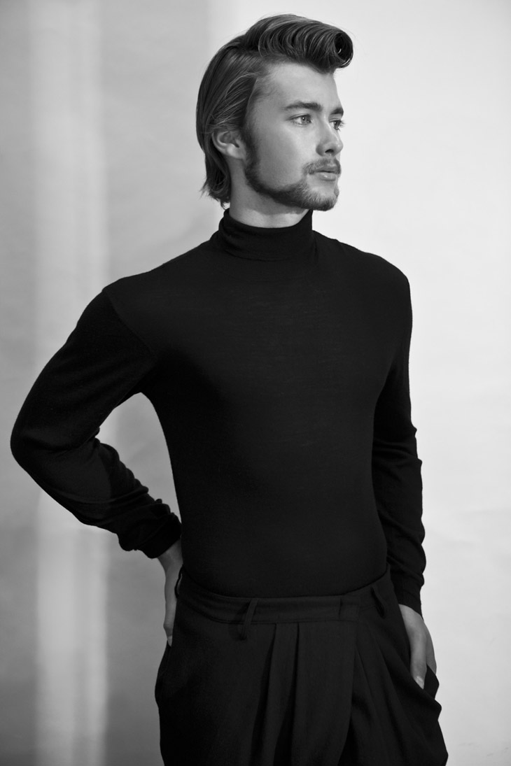 Angus Viviens Models