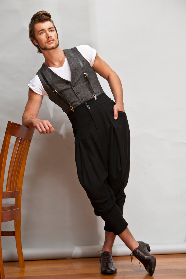 Angus Viviens Models