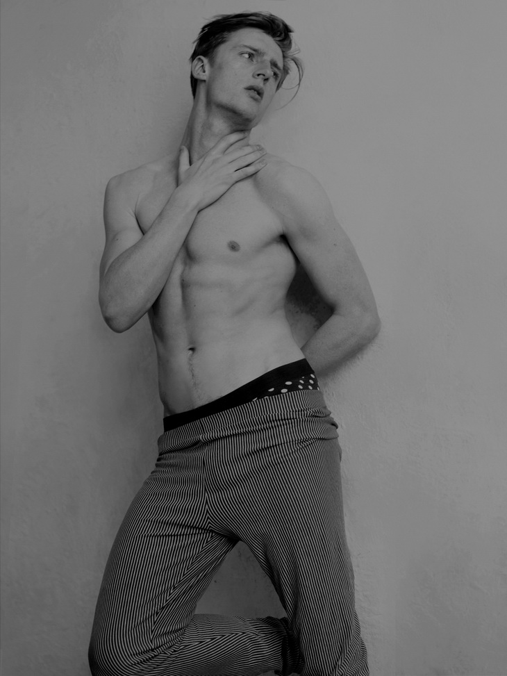 Stripes Cast Joseph Bleu