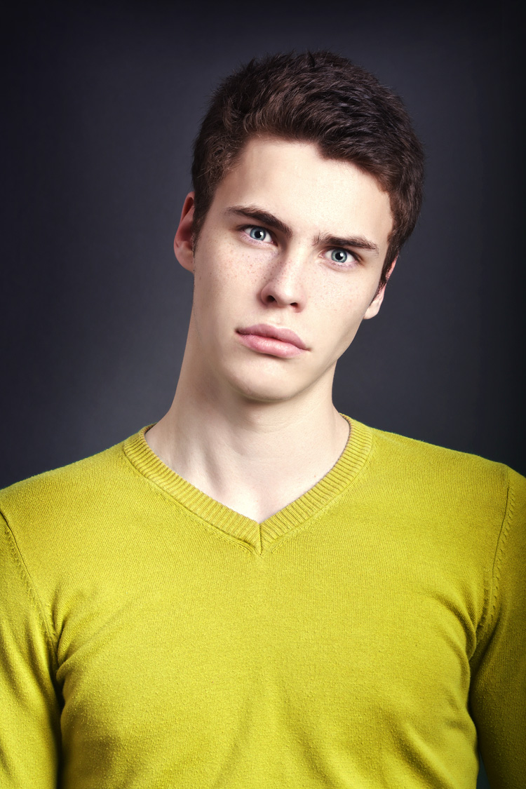 Jovan-Djakonovic-Michelangelo-Cecilia-Male-Model-Scene-03