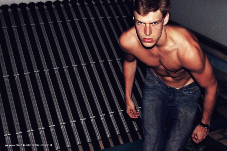 Gui-Costa-Male-Model-Scene-09