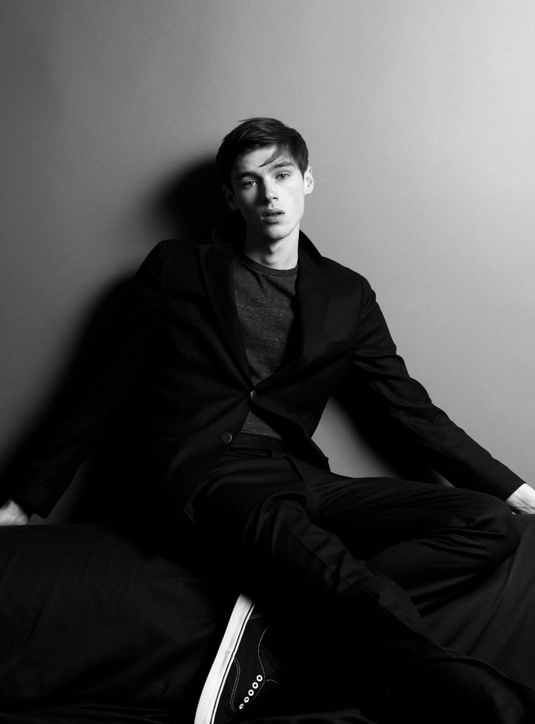 Request Rene Fragoso