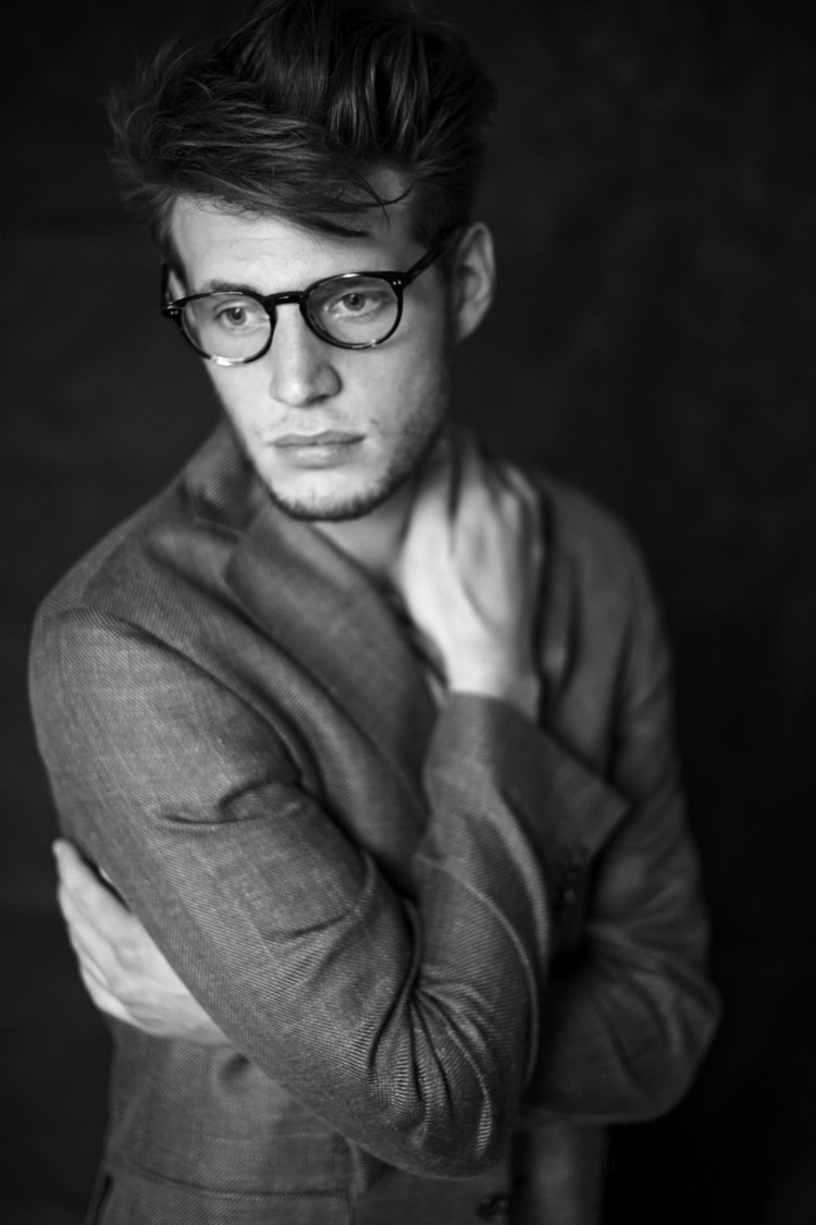 Flag Models Jan Malinowski