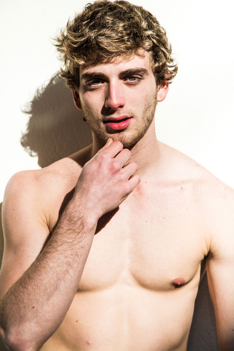 Erric-Carvalho-by-Jeff-Segenreic-07