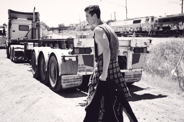 Saxon-Dunworth-by-Pat-Supsiri-05