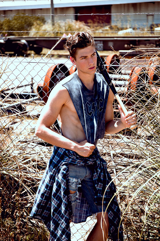 Saxon-Dunworth-by-Pat-Supsiri-11