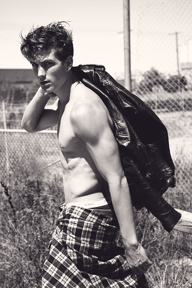 Saxon-Dunworth-by-Pat-Supsiri-12