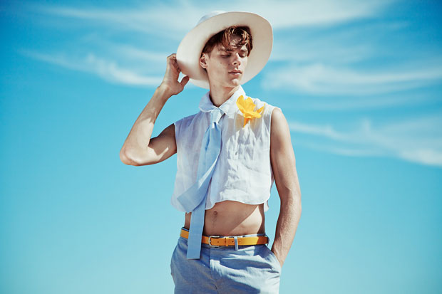 Blu-Equis-by-Juddy-Wolf-10