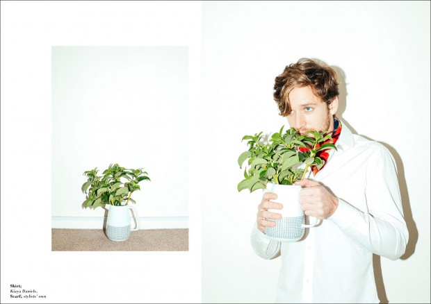 Tom-Farrelly-Laura-Marii-Male-Model-Scene-03