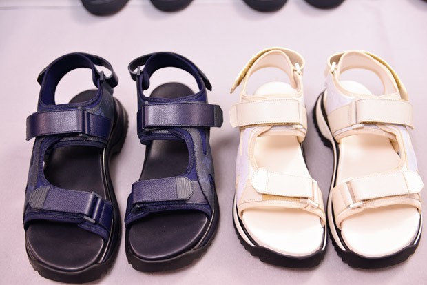 LouisVuittonSS16Backstage 16