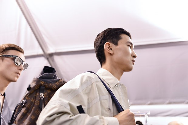 LouisVuittonSS16Backstage 38