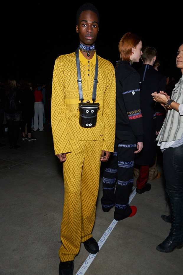 KENZO-pfw-backstage11