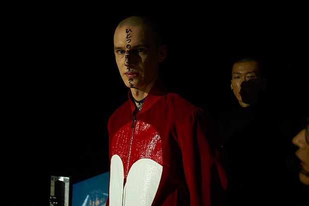 KENZO-pfw-backstage1