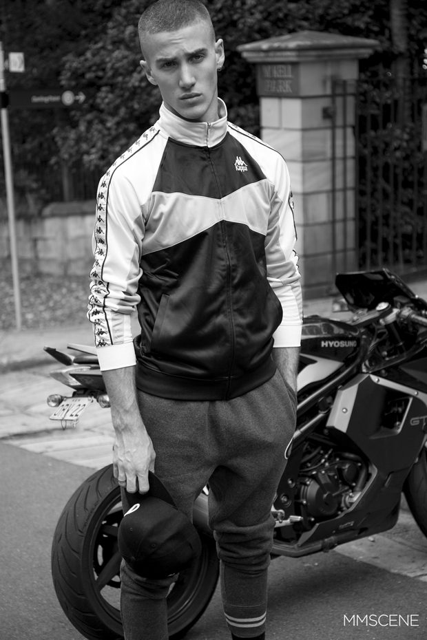 SPORTSWEAR