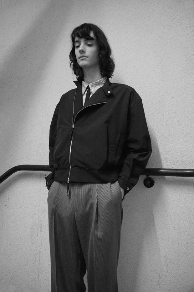 E. Tautz
