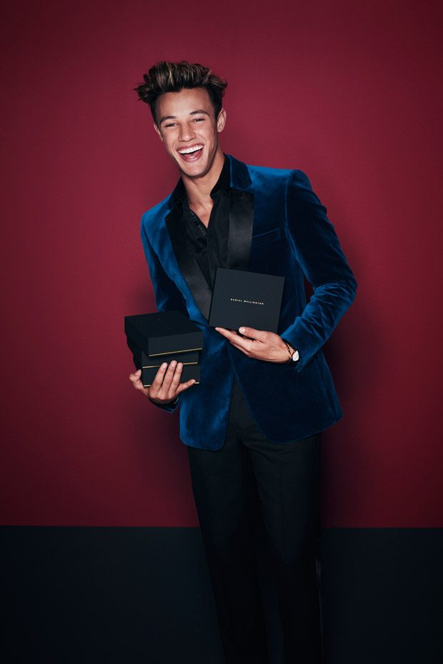 Cameron Dallas Models Daniel Wellington 2017 Collection