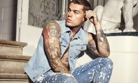 Stephen James