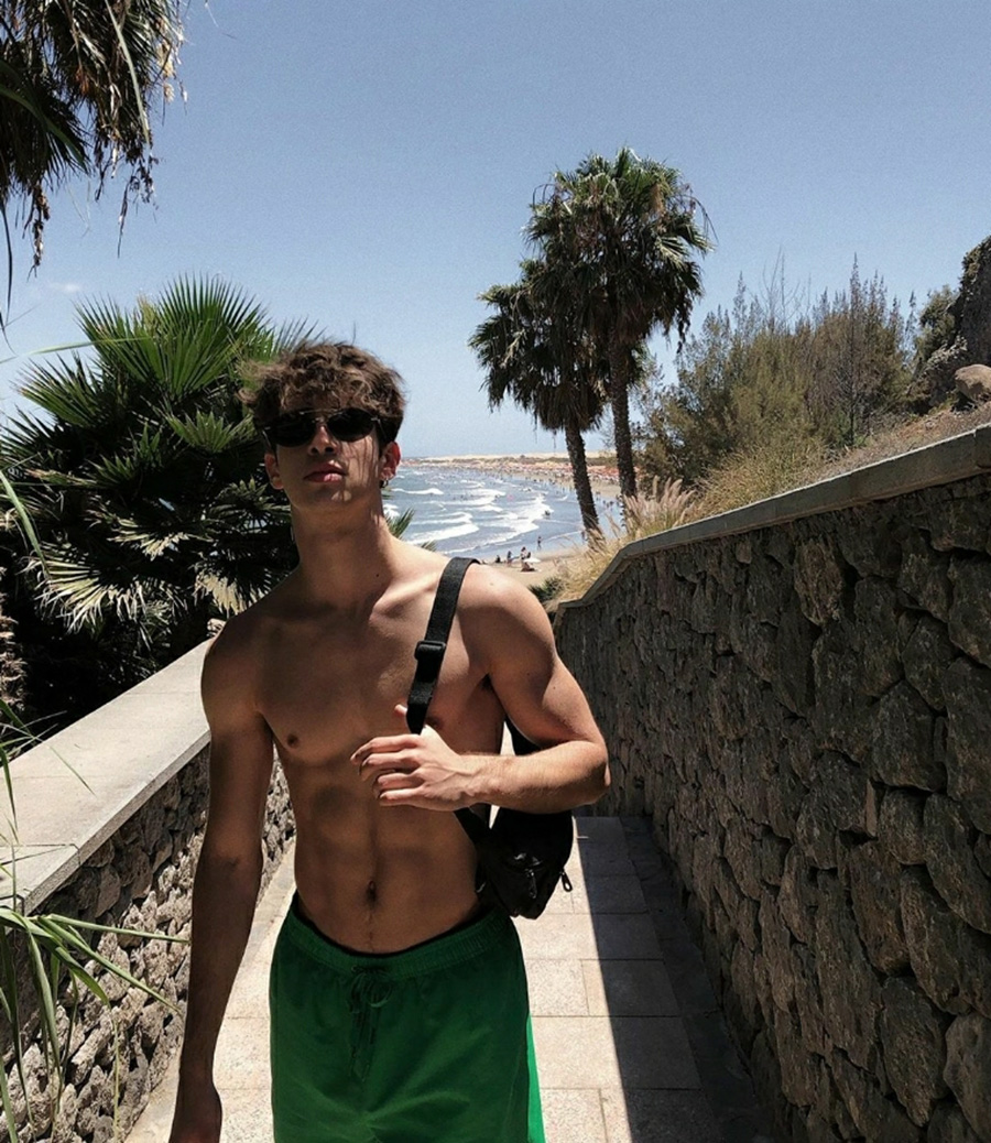LAST WEEKs TOP IGs: CHRIS HERIA, TRAVIS SCOTT, ROMEO BECKHAM... - Male  Model Scene