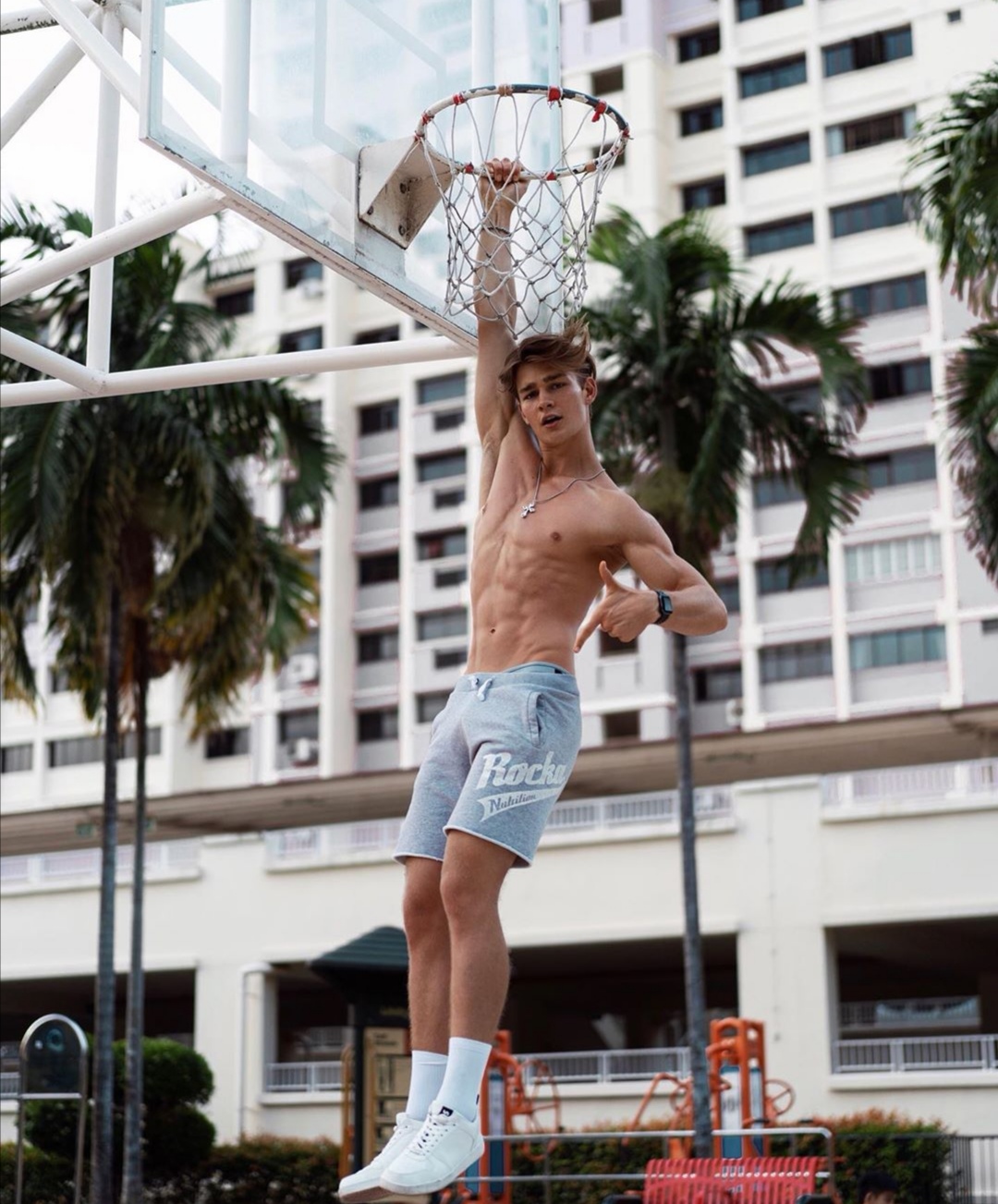 MM Scene : Male Model Portfolios : Male Models Online