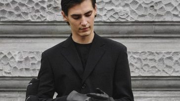 Hidden Things Men Should Do While Choosing the Right Clothing