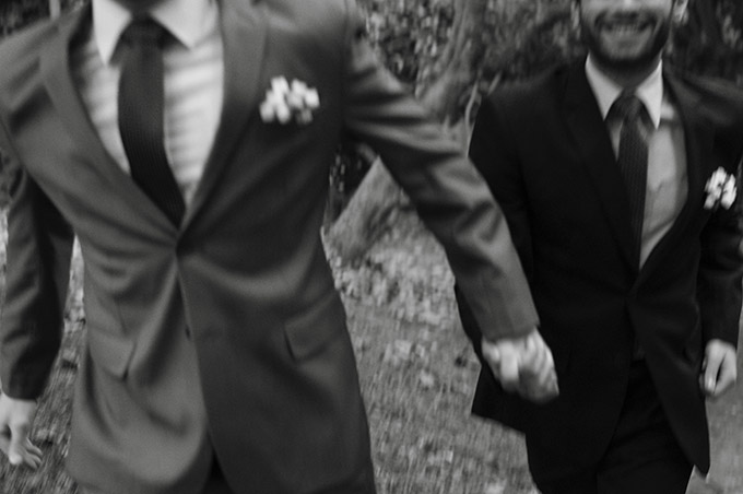 4 Groom Boutonniere Trends To Consider In 2021