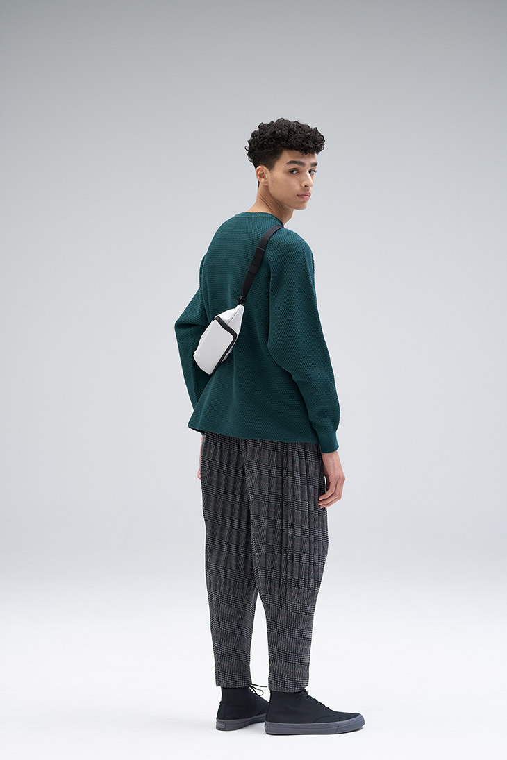 HOMME PLISSÉ ISSEY MIYAKE