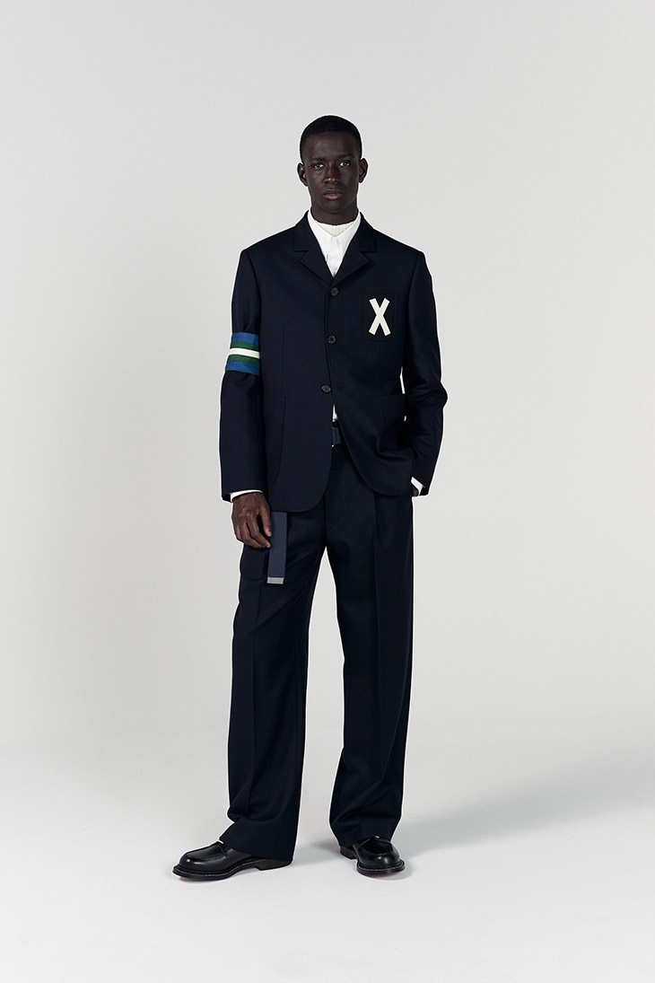 UNIFORME