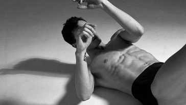 How Running on a Treadmill Helps Keep Your Male Model Body