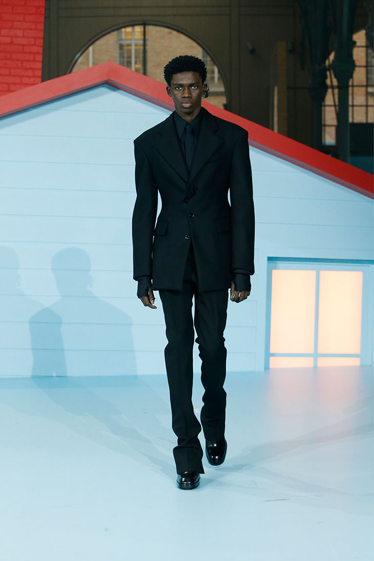 See All the Looks from Virgil Abloh's Final Collection for Louis Vuitton