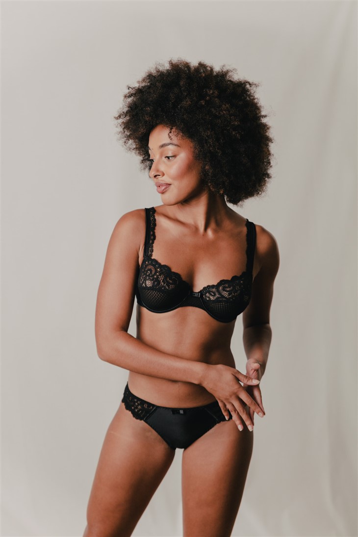 How to choose spring lingerie colours that will make you smoulder - Camile  Blog