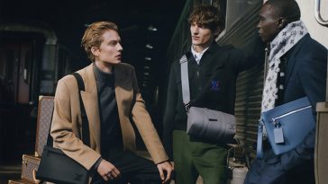 LOUIS VUITTON Aerogram