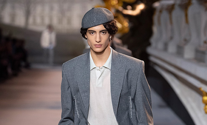 PFW: DIOR HOMME Fall Winter 2022.23 Collection - Male Model Scene