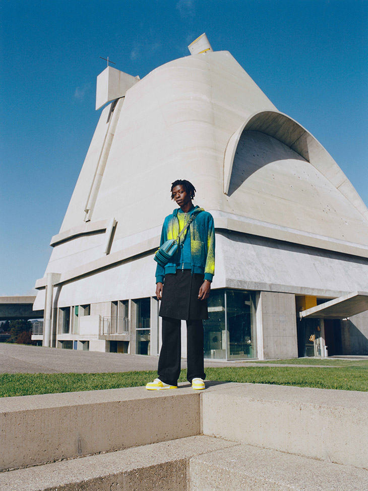 LOUIS VUITTON Pre-Fall 2022 Collection by Virgil Abloh - Male Model Scene