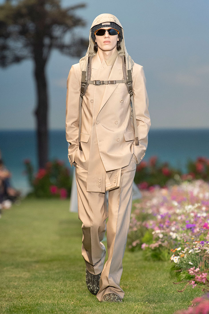 Hermès Silk Men Spring 2022 Collection