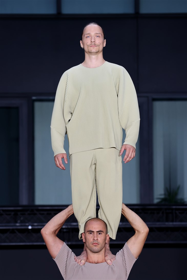 PFW: HOMME PLISSÉ ISSEY MIYAKE Spring Summer 2023 Collection