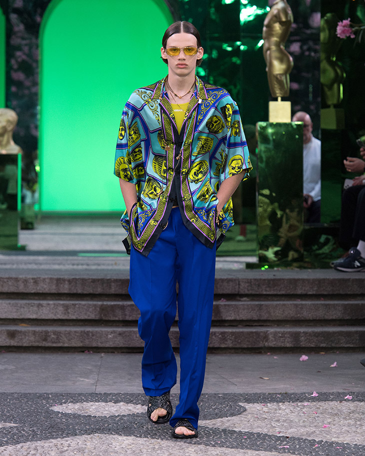 VERSACE