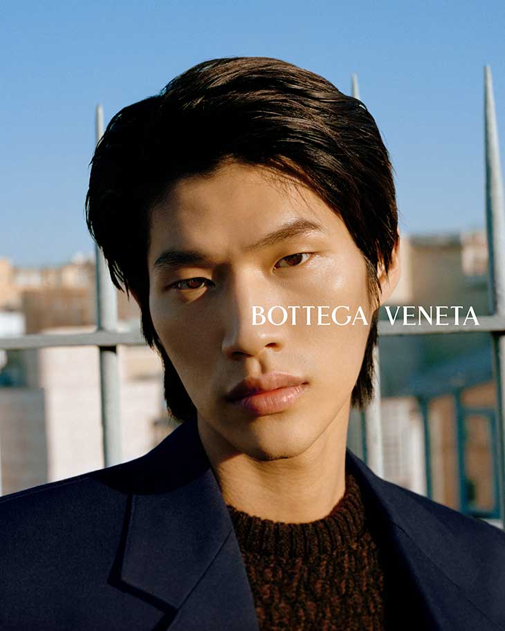 Bottega Veneta debuts the new winter campaign by Matthieu Blazy