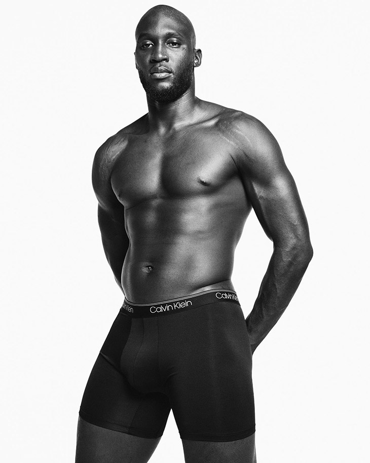 Descubrir 39+ imagen calvin klein black underwear model
